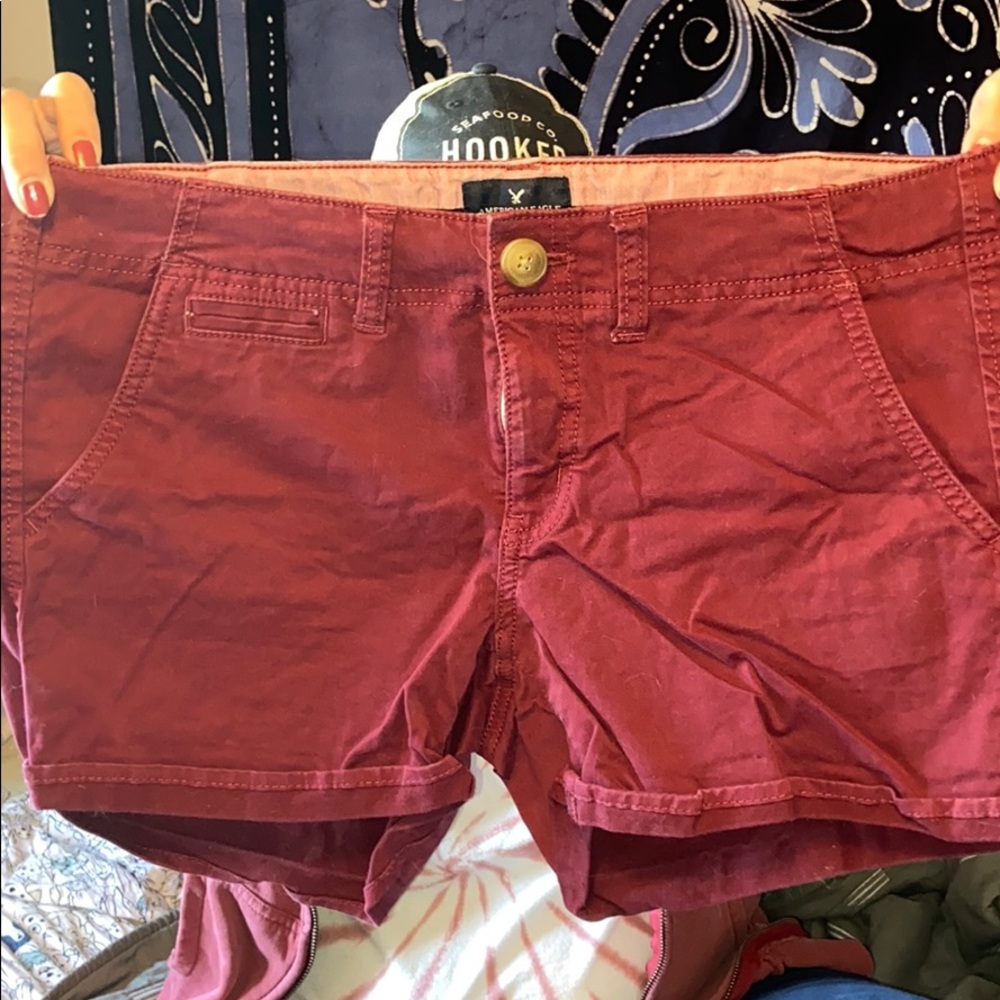 dark red cargo texture shorts